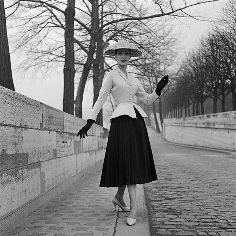 christian dior 1947|1940s christian dior new look.